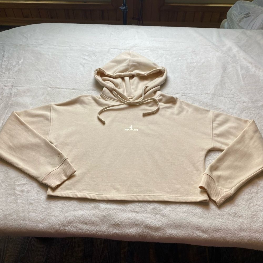 Vayumudra Cropped Hooded Sweatshirt Size Medium